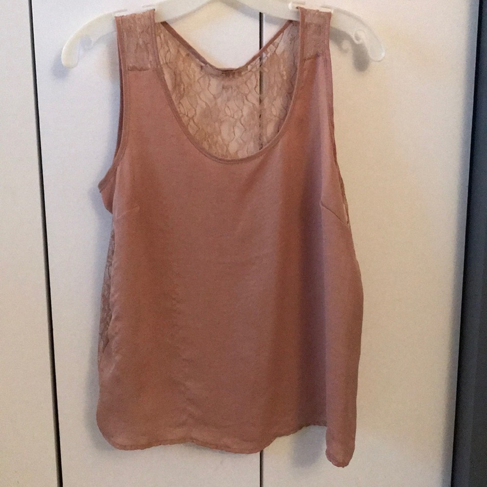 Sleeveless blouse